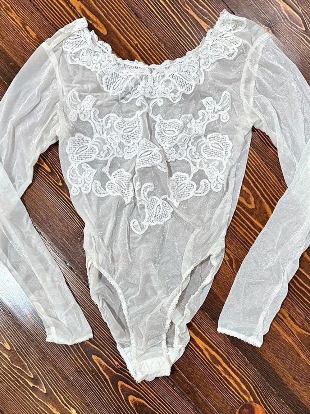 Natori Floral Romance Long Sleeve Lace Bodysuit
